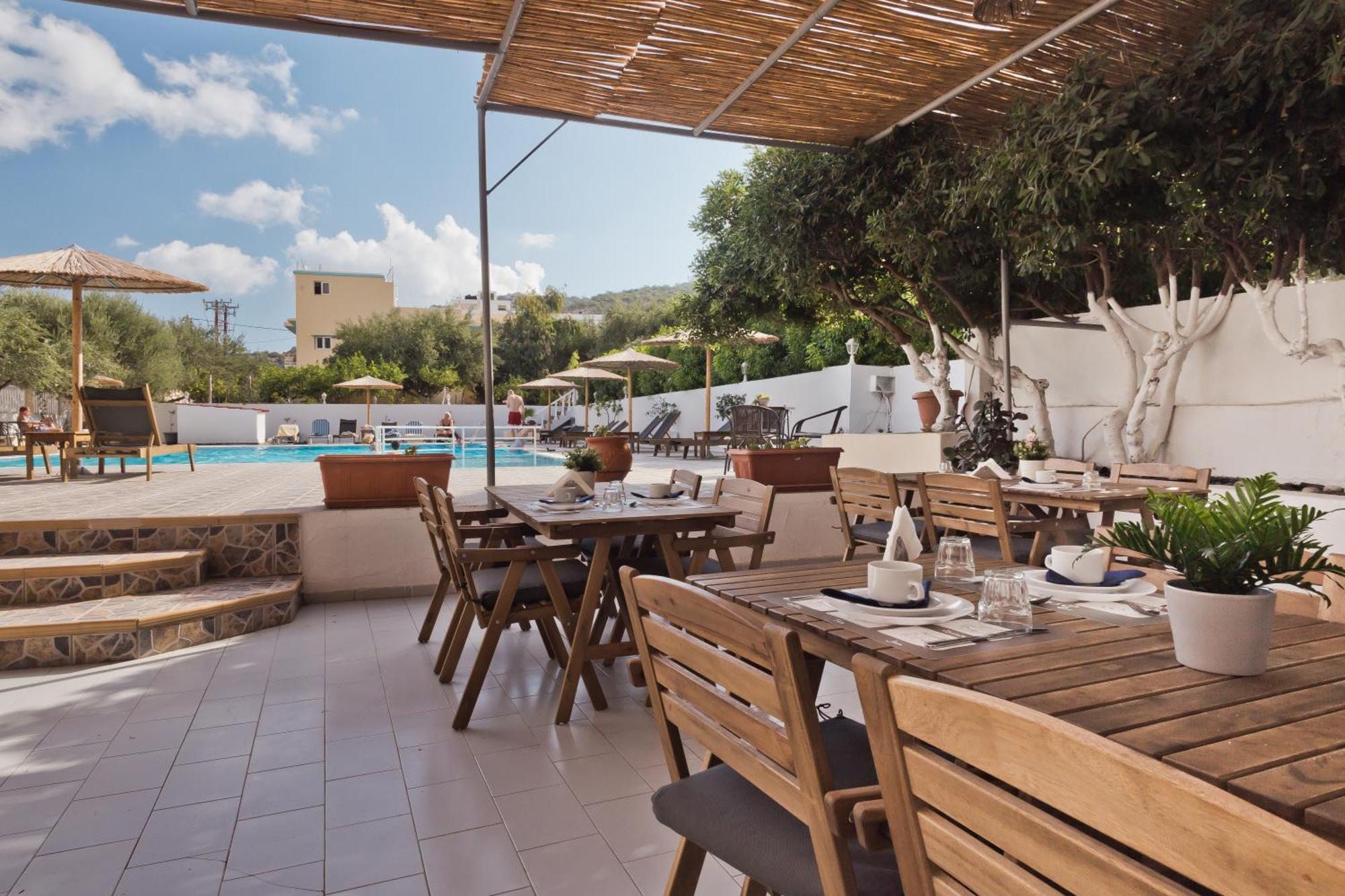 Regina Studios & Hotel Karpathos Town  Exterior photo
